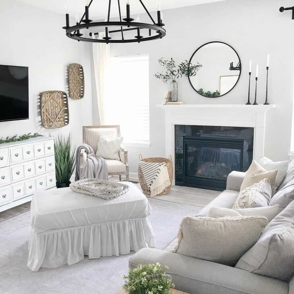 29 Bold and Creative Ceiling Living Room Lighting Ideas