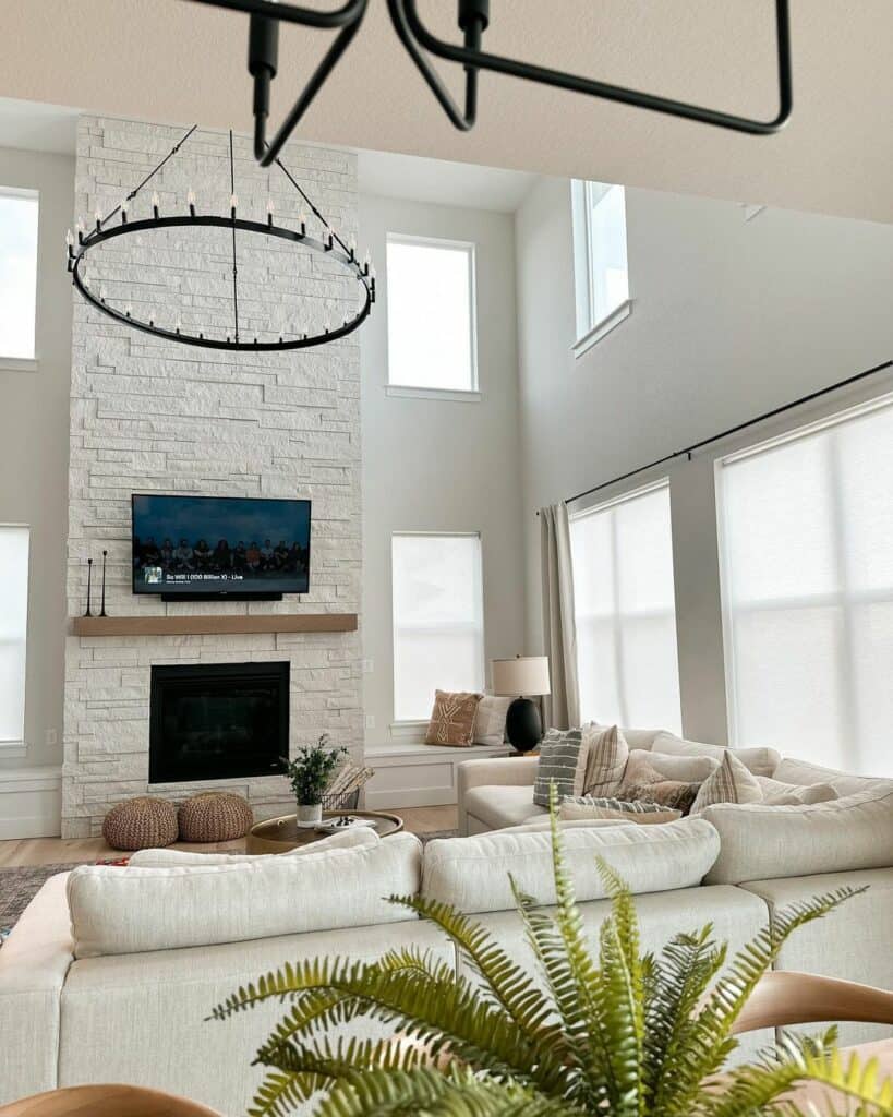 29 Bold and Creative Ceiling Living Room Lighting Ideas