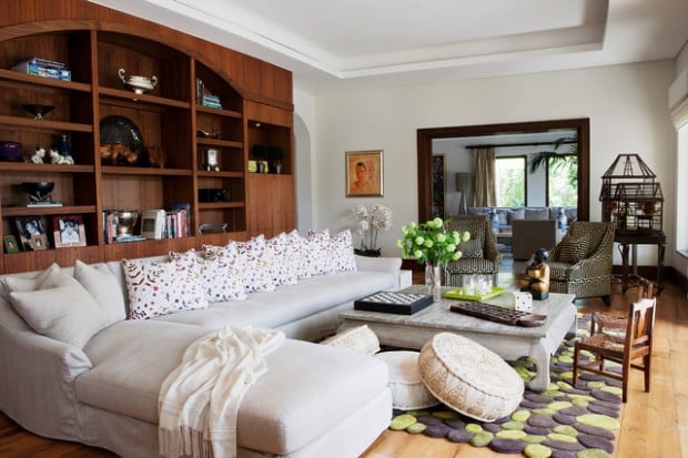 Creative and Practical: 16 Living Room Decorating Ideas With Floor Cushions