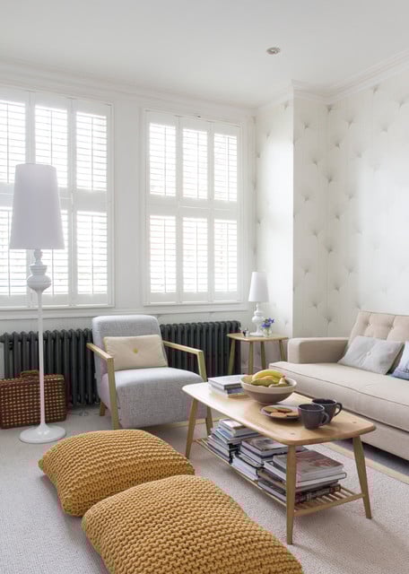 Creative and Practical: 16 Living Room Decorating Ideas With Floor Cushions