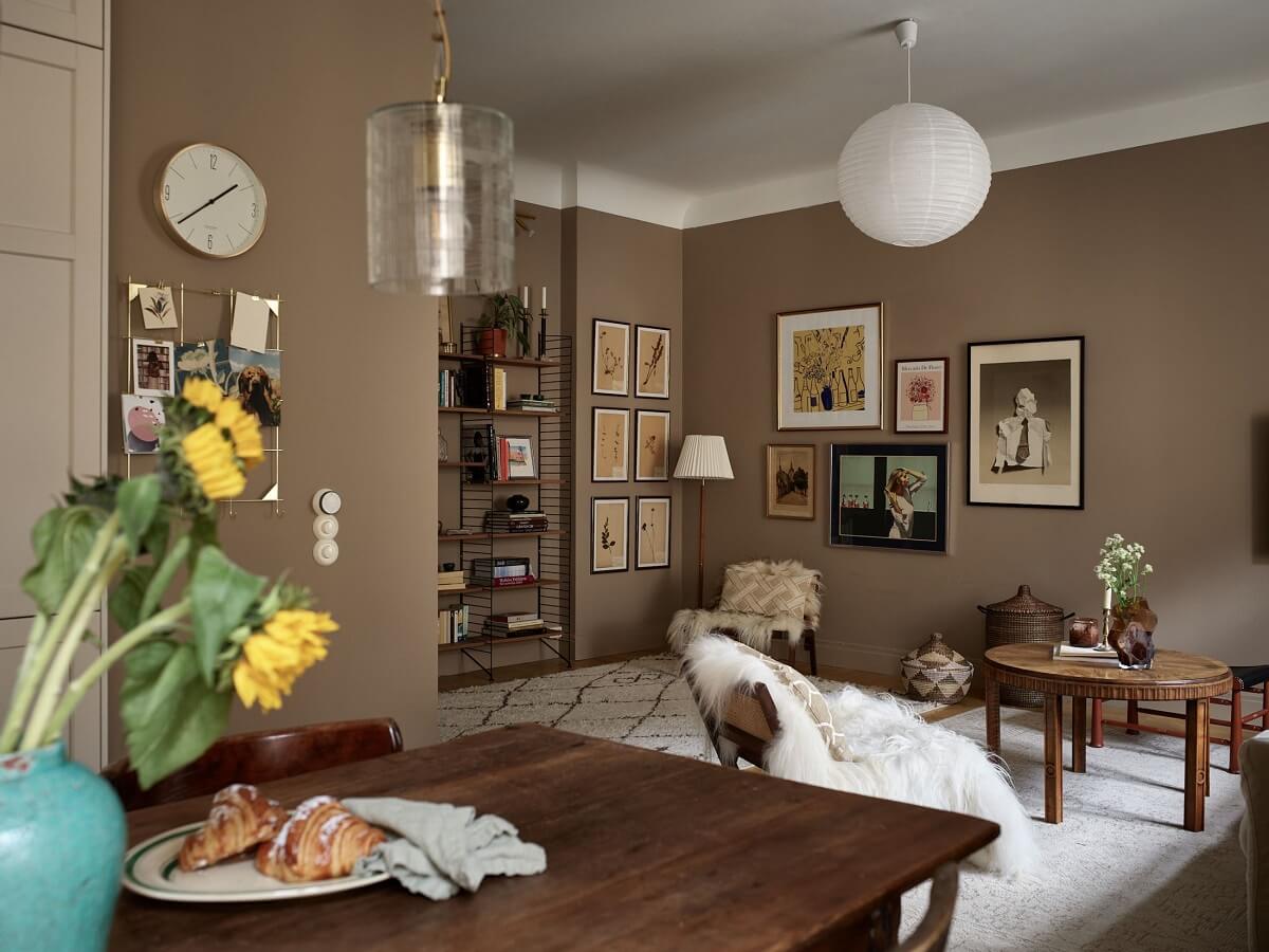 Two Tone Brown Living Room Walls | Cabinets Matttroy