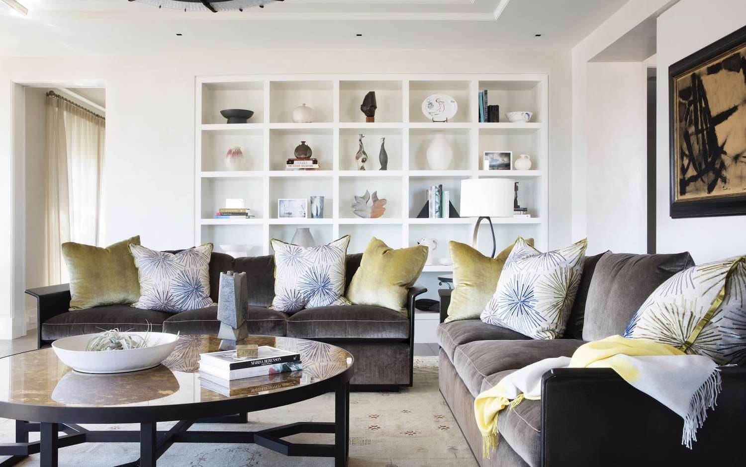 Decorating Ideas For Living Rooms With Built In Shelves | Baci Living Room