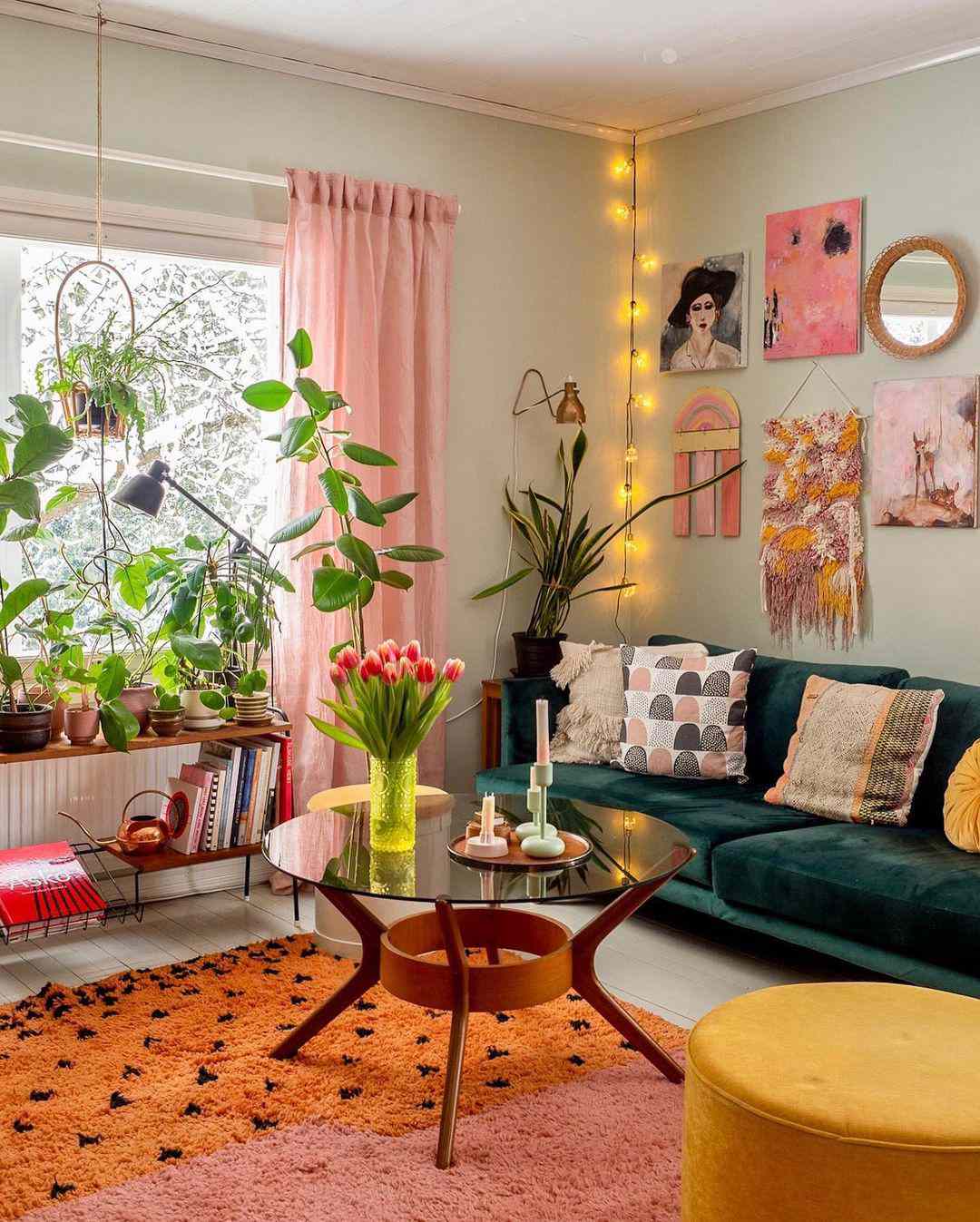 Vintage Living Room | Cabinets Matttroy