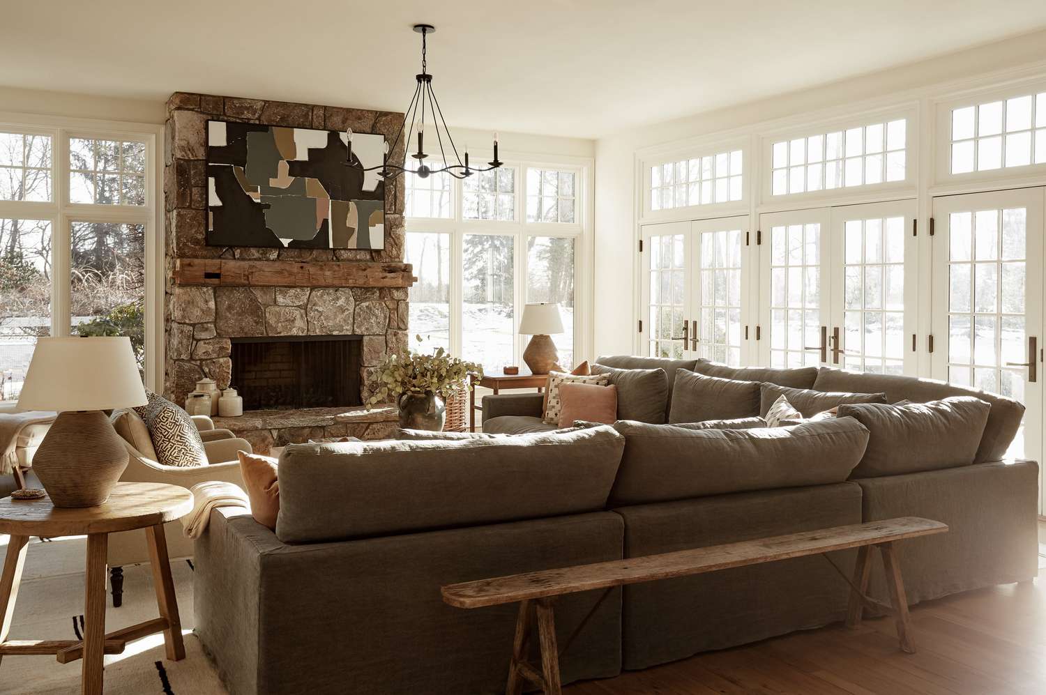 30 Farmhouse Living Rooms To Make You Feel Cozy